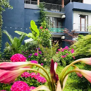 https://villa-del-mar.batumihotels.net